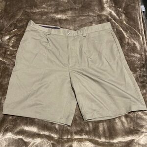 Mens Van Heusen shorts